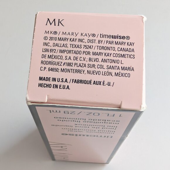Mary Kay Timewise Luminous-Wear Liquid Foundation Ivory 4 - 038699 Normal to Dry - Picture 3 of 5
